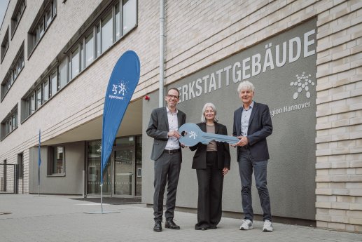 Einweihung_Werkstattgebäude_c_Schiermann.jpeg