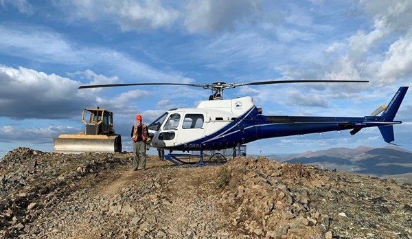 Sitka_Gold_-_Auf_dem_RC-Projekt_im_Yukon_Helikopter_600.jpg