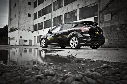 low_ST_Ford_Focus_ST_Standaufnahme1.jpg