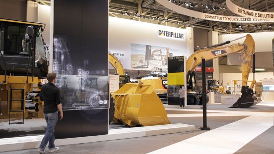 Caterpillar Röntgeninstallation in Bewegung.jpg