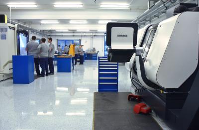Eine Investition für die Zukunft: die neue Ausbildungswerkstatt der Elektror airsystems gmbh