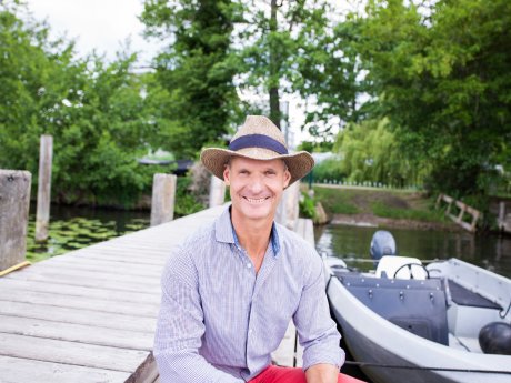 MH Portrait Hut (1).jpg