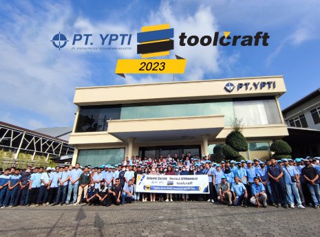 BU 1 Die Belegschaft von PT. YPTI in Yogyakarta.jpg