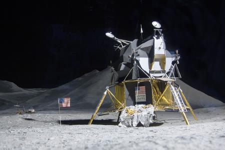 Jahrhundertereignis: Ein Mensch betritt den Mond!