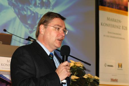 Martin Sonneck, Geschäftsführer der B2B Agentur x-impulse, b2b-kommunikation - Moderation der B2B Markenkonferenz 2007
