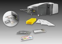 Weidmüller MetalliCard: Weidmüller bietet mit MetalliCard erstmalig ein Beschriftungssystem, mit welchem sich Metallschilder bedrucken lassen. Die Bedruckung erfolgt mit dem Drucker 