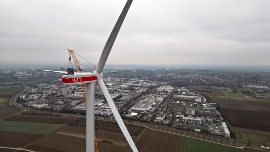 Bild_1_Windkraftanlage_in_Mainz.jpg