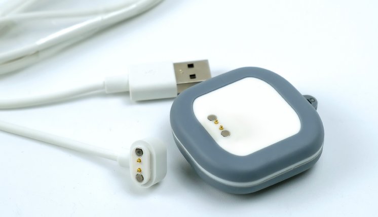 Integrierter-Magnetadapter-in-Wearable.jpg