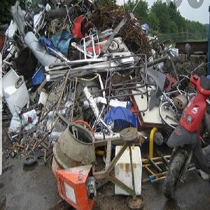 kostenlose Schrottabholung Oberhausen Wir sind mobil und kommen dort hin wo Sie uns brauchen. Schrottabholung direkt vor Ort, immer in Ihrer Nähe! Wir sind Schrotthändler, die in ganz Oberhausen Und Umgebung unterwegs sind. Kontaktieren Sie uns einfach per Telefon oder E-Mail,