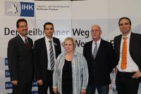 Beraten zu Fragen der Sozialen Sicherung für Selbständige und Existenzgründer (von links): Thomas Leykauf, IHK Heilbronn-Franken, Marcel Senghas, AOK - Die Gesundheitskasse, Heilbronn, Kerstin Rühle, Agentur für Arbeit, Heilbronn, Gerhard Dittmer, Deutsche Rentenversicherung Baden-Württemberg, Heilbronn und Georg Ackermann, Berufsgenossenschaft Rohstoffe und chemische Industrie, Heidelberg.