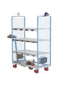 Auf der LogiMAT 2016 stellt Wanzl seinen neuen, leistungsstarken und optimierten Kommissionierwagen KT3 "drive" vor. Das umfangreiche Zubehör erfüllt branchen- und produktspezifisch individuelle Kundenanforderungen an die Kommissionierung / Foto: Wanzl Metallwarenfabrik GmbH