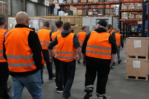 Tag_der_Logistik_Lagerrundgang.JPG