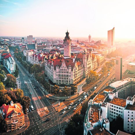 skyline-neues-rathaus-tagung-konferenz-leipzig-convention-tom-thiele 2.jpg