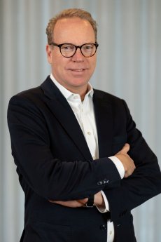 Zeppelin Group_Matthias Benz.jpg