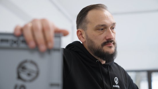 Meiko_Sustable_Mathias Behm_1.png