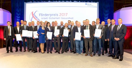 BGRCI_Foerderpreistraeger_2017_Pressefoto_Gruppenbild_web.jpg