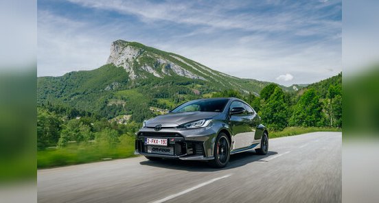 86824-2024gr-yarismanualprecious-metaldpldynamic008.jpg