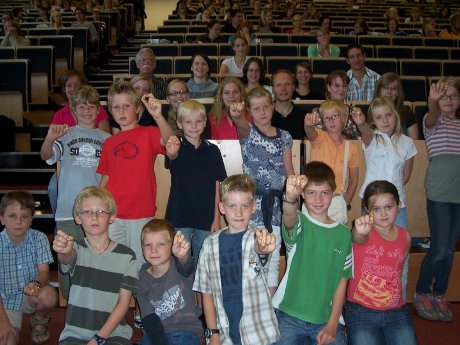 Uni Paderborn - Mathewettbewerb Studis-Kinder - 7-08 - Foto Mark Heinemann.jpg
