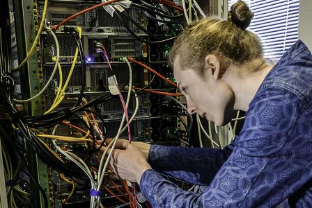 Die LIS AG hat 100.000 Euro in neue IT-Hardware investiert und einen eigenen Serverpark am Unternehmenssitz in Greven errichtet / Foto: LIS