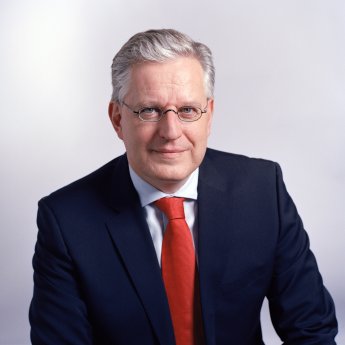 Dr_Lorenz_Zwingmann_Vorstandssprecher_Knorr-Bremse_AG.jpg