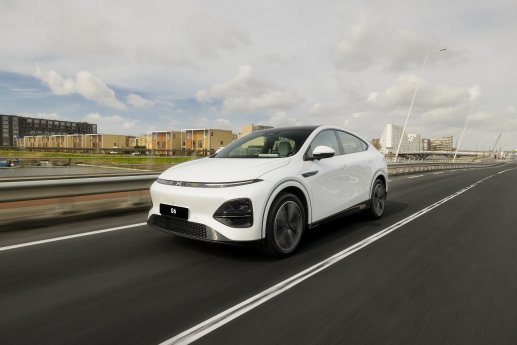 XPENG G6 white (19).jpg