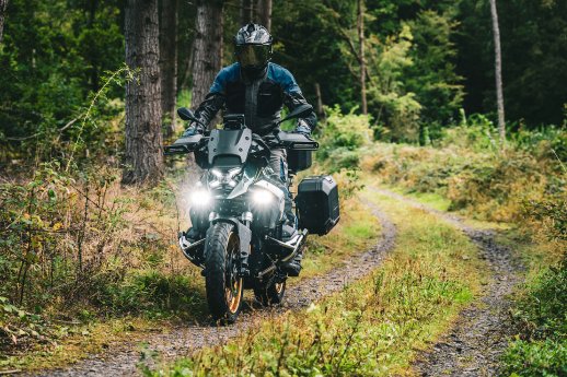09_Wunderlich_Blinker_Griffschutzbügel_R1300GS_plus_ADV.jpg