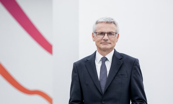 Dr Georg Müller Vorsitzender des Vorstands MVV Energie AG.jpg