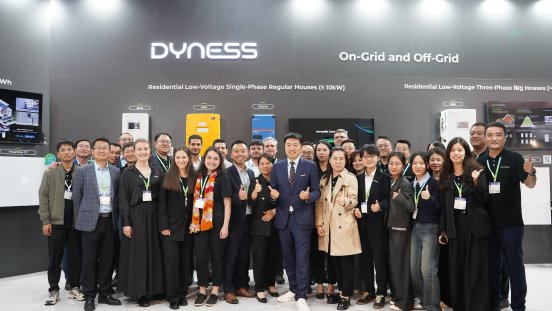 Gruppenbild_Intersolar.jpg
