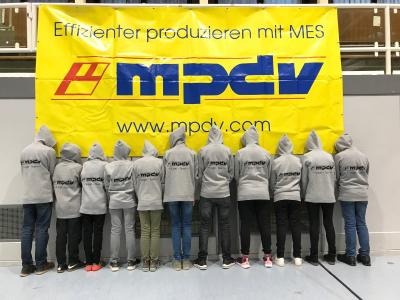 Two MPDV teams have participated in the robot competition FIRST LEGO League in Obrigheim this year. The "MPDV Junior Developers" team ranked third in the research task, "The Originals" won the jury's special prize (Source: MPDV)