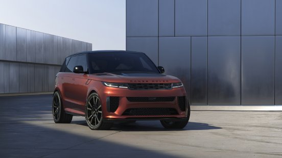 RRS_SV_Carbon_F34_Lifestyle_16x9_8K_v5_PR_0.jpg