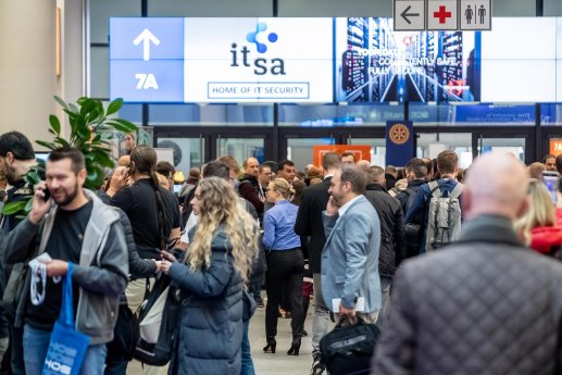 it-sa-expo-n-teaser-presseinformation-abschlussmeldung-besucherausgang.jpg