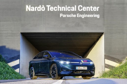 DB2024AU01904_web_804.jpg