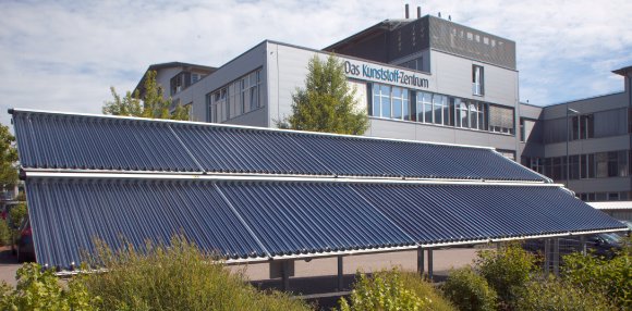 Bereits im Einsatz befindliche Solarthermieanlage zur Bereitstellung von Prozesswärme am SKZ. Foto: SKZ
