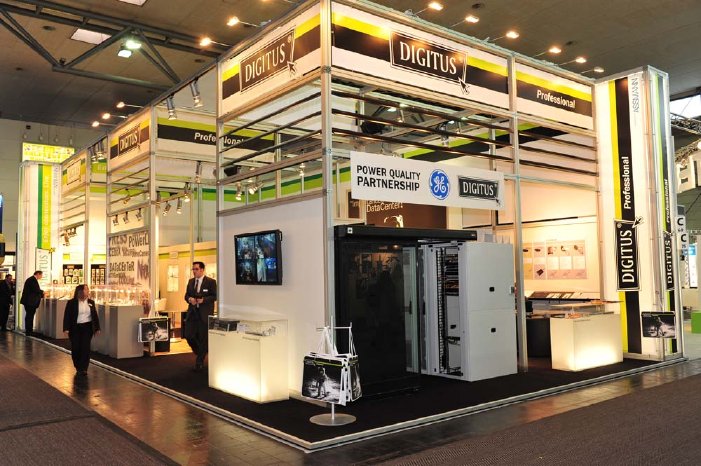 Messestand_02[1].jpg