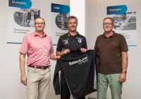 Rainer Kuhn (Geschäftsführer SelectLine Software GmbH), Jens Härtel (Cheftrainer des 1. FC Magdeburg), Michael Richter (Leiter Vertrieb & Marketing SelectLine Software GmbH). (v.l.n.r) Foto: ©Norman Seidler/ 1. FC Magdeburg