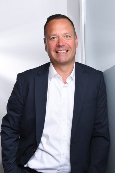 Bendler-Sascha_Axians Deutschland.jpeg