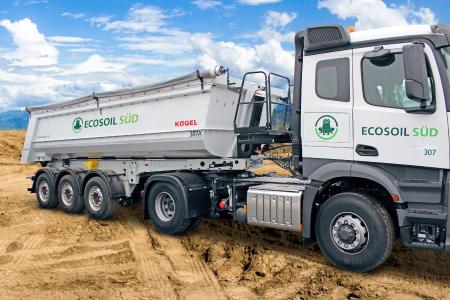 Kögel 3-axle tipper trailer in the ECOSOIL design