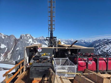 Juggernaut - Drill pad mountain_Connektar.jpg
