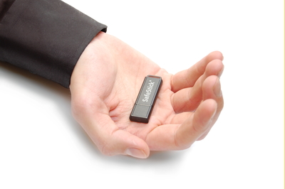 SafeStick verschlüsselt große Datenmengen (bis 60 GByte).