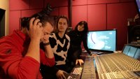 Christian Birkner (left), lecturer and faculty member of Electronic Media Systems Engineering at HTWK Leipzig, uses Okeanos Pro in his audio production seminar to introduce students to the topic of spatial audio in a practical way.