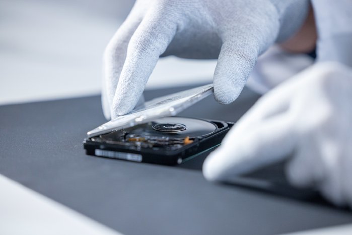 Festplatten Datenrettung mit Festpreis bei DATA REVERSE.jpg