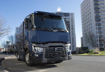Renault Trucks liefert gepanzerte Fahrzeuge des Typs Renault Trucks T 430 an die Banque de France