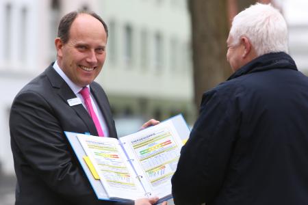Marc-André Müller, Abteilungsleiter Energienahe Dienstleistungen, berät NEW-Kunden gerne zum Thema Energieausweis