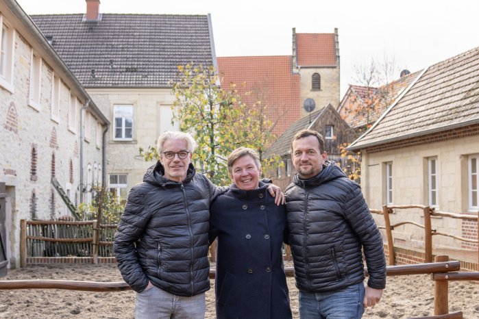 Spendenübergabe Sputnik Gut Feismann.jpg