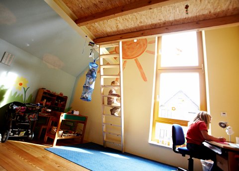BU_1_Kinderzimmer-Dachgeschoss-Wohnkomfort_300dpi.jpg