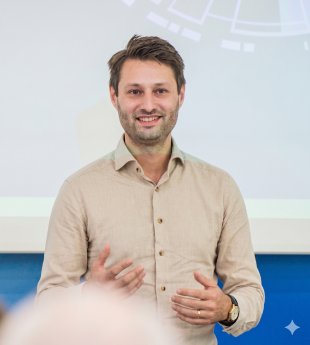 Claudio_Gusmini_elunic.png