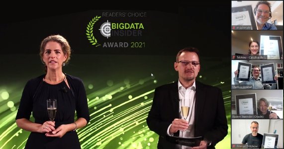 Auch in diesem Jahr konnten die IT Awards nur online verliehen werden. Marketing Manager Michael Schmahl (r.o.) freut sich über die Silber-Auszeichnung für Oraylis.