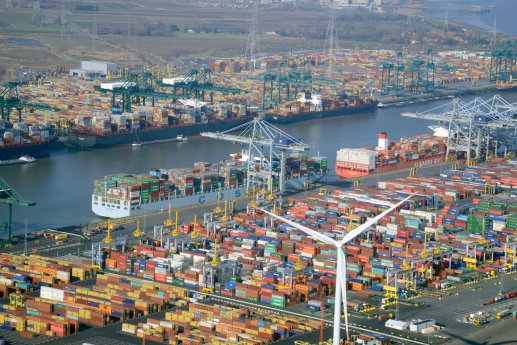 Port_of_Antwerp_Deurganckdock_Container_terminals.jpg