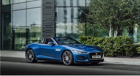 Jag_22MY_FTYPE_Manchester_Lifestyle_251021_012.jpg
