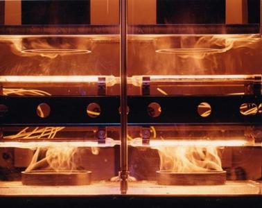 Infrared emitters help in the welding of glass fibre-reinforced pressure tanks / Copyright Heraeus Noblelight 2011